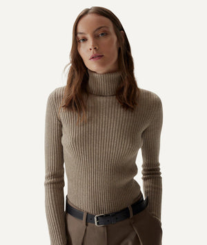 The Superior Cashmere Ribbed Roll-Neck
