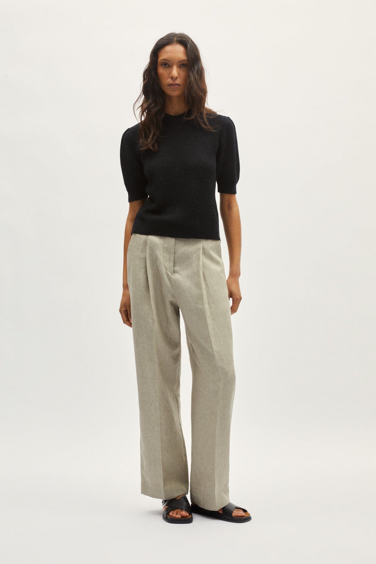 Black | The Linen Cotton Ribbed T-Shirt with pinces