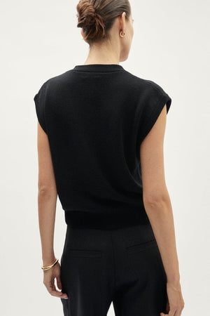 The Merino Wool Buttoned Vest -black