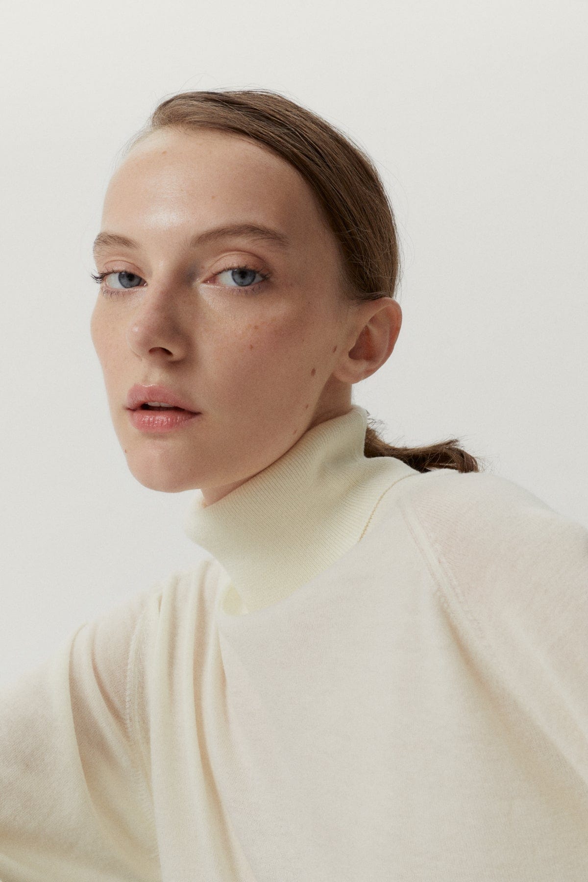 Natural White | The Ultrasoft Wool Relaxed Roll-Neck