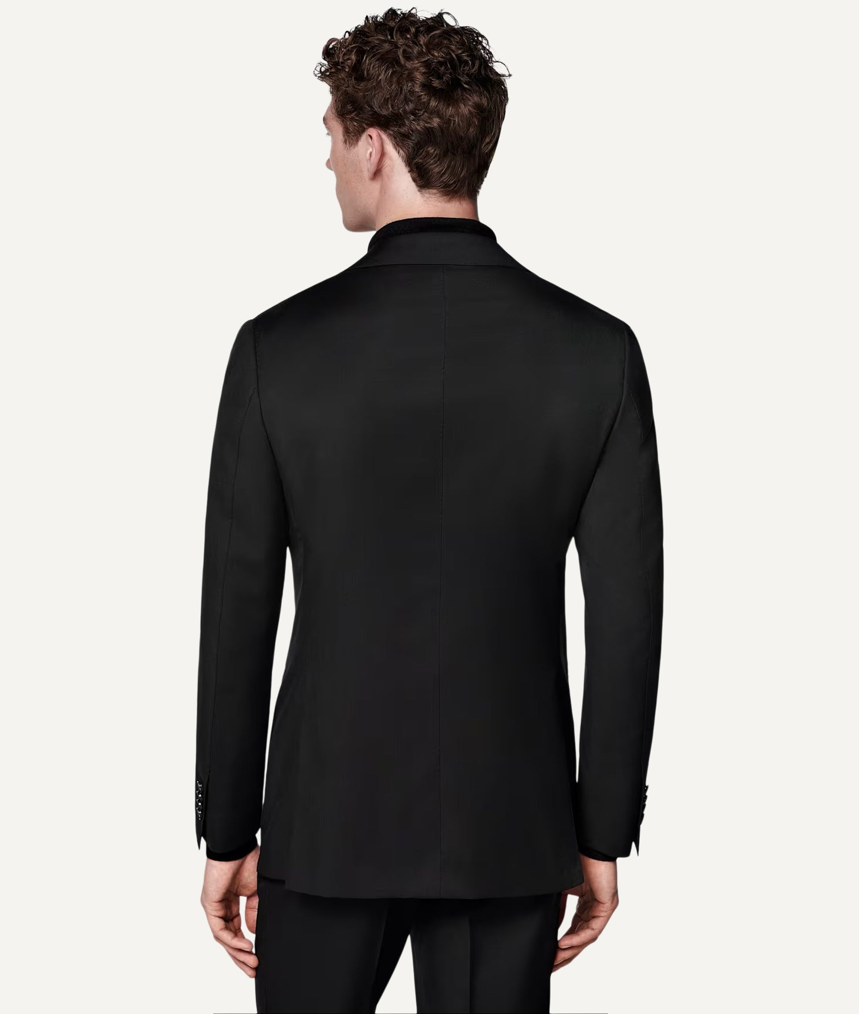 Single-Breasted Suit in Reda Super 110’s Virgin Wool