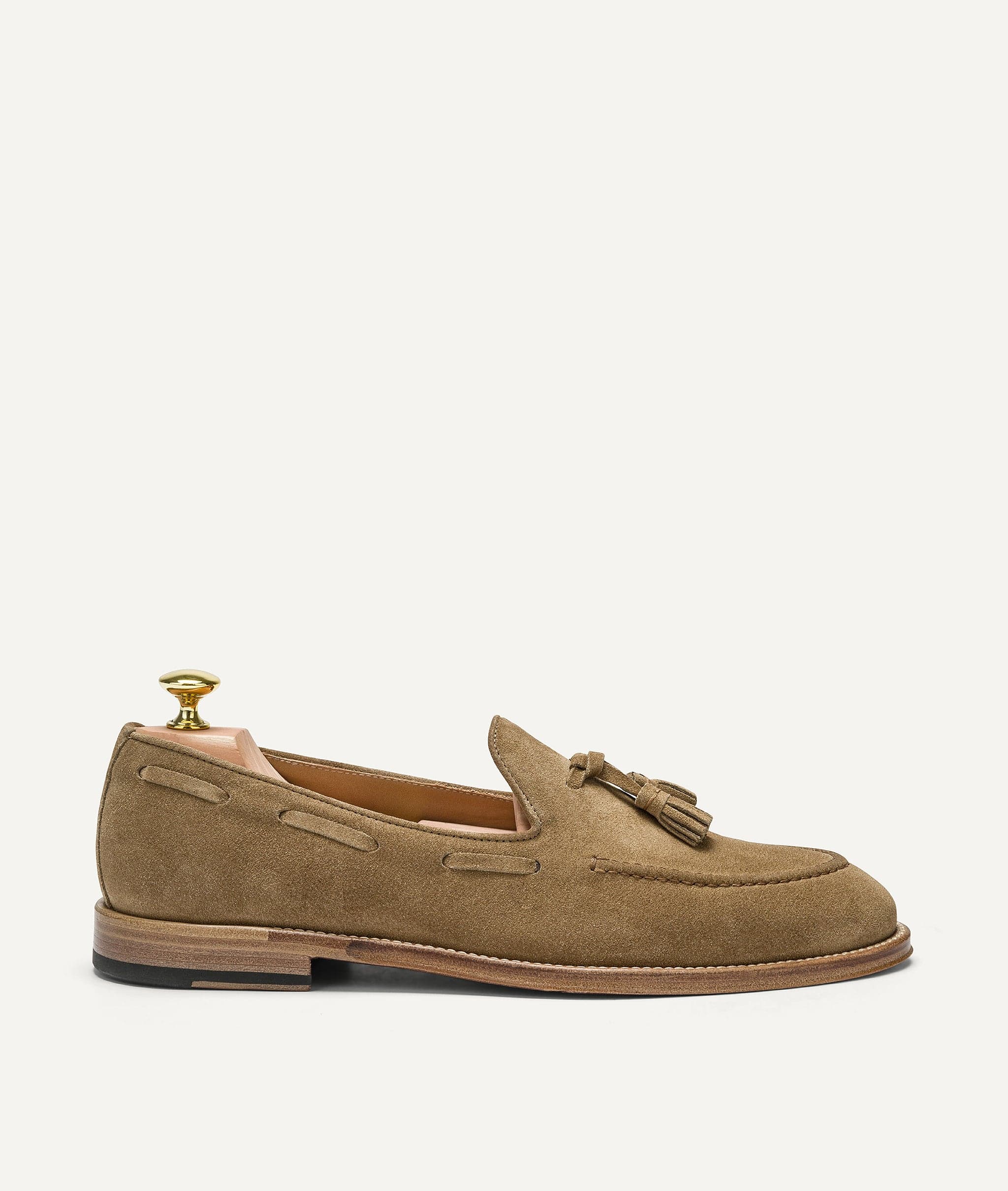 Tassel Loafer in Suede – ETIQL