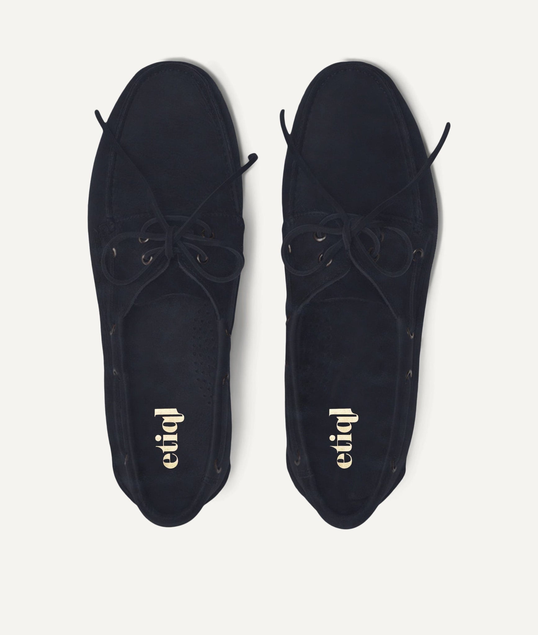 Boat Shoes in Suede