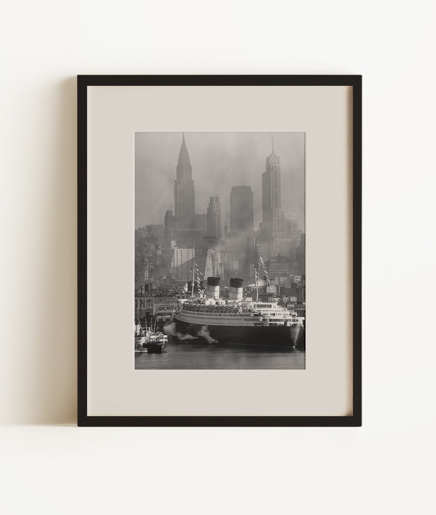 RMS Queen Elizabeth, New York City, New York, USA
