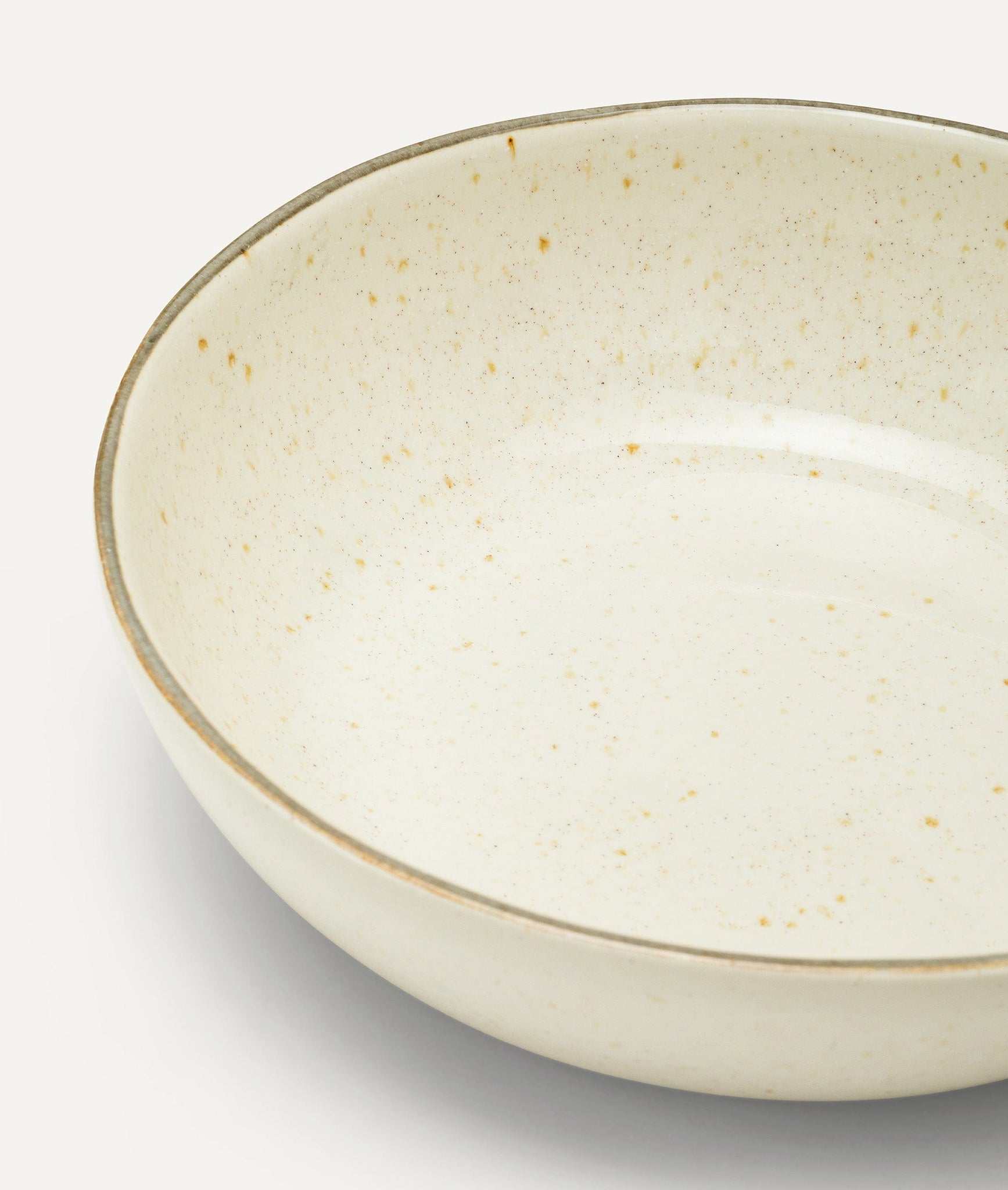 Low Bowl in Ceramic