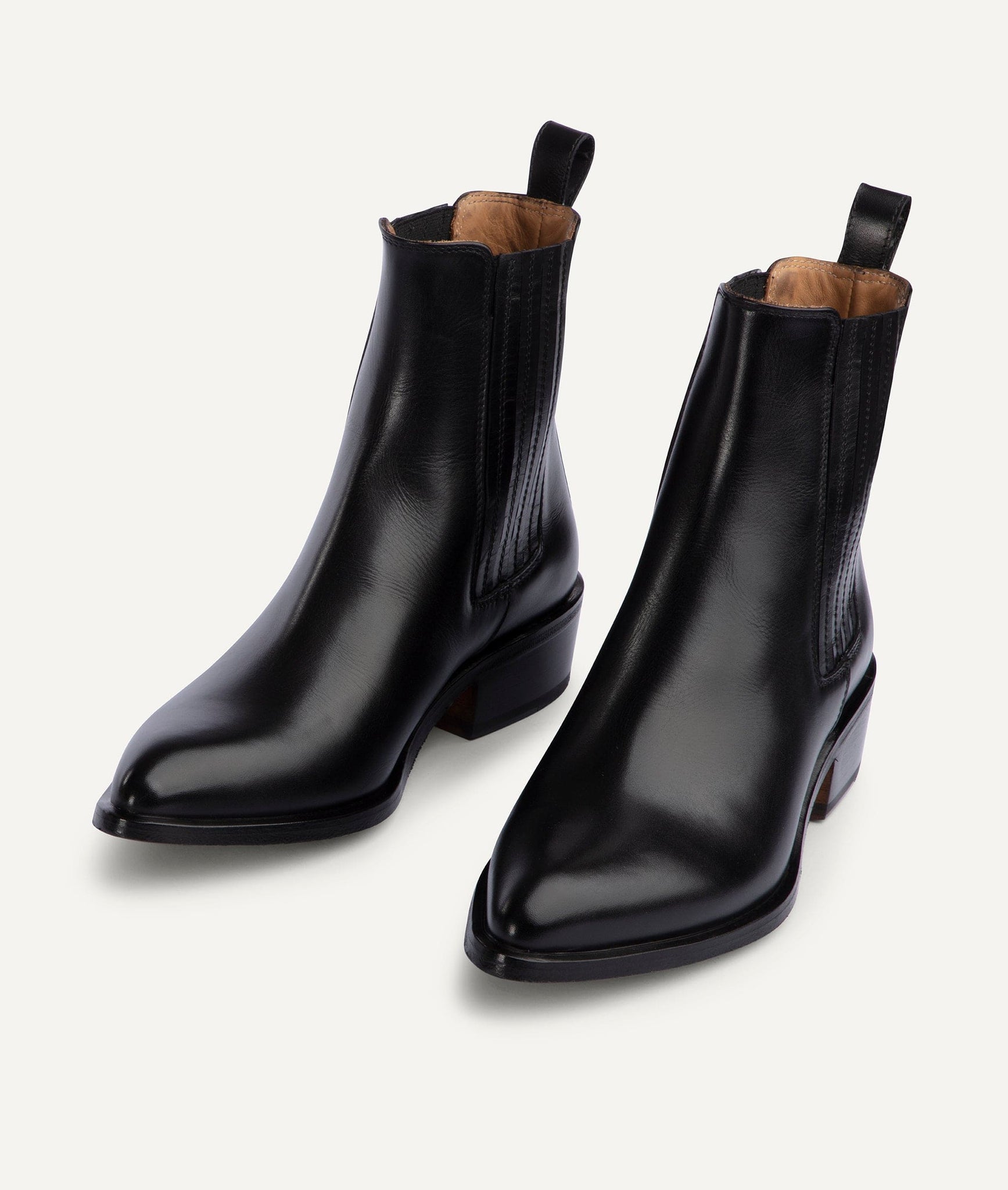 Chelsea Bootie in Calf Leather