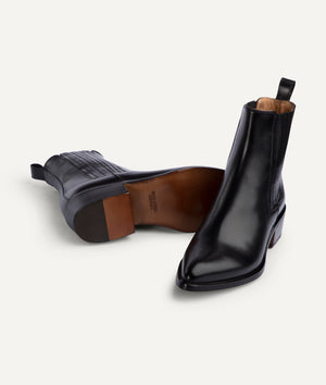 Chelsea Bootie in Calf Leather