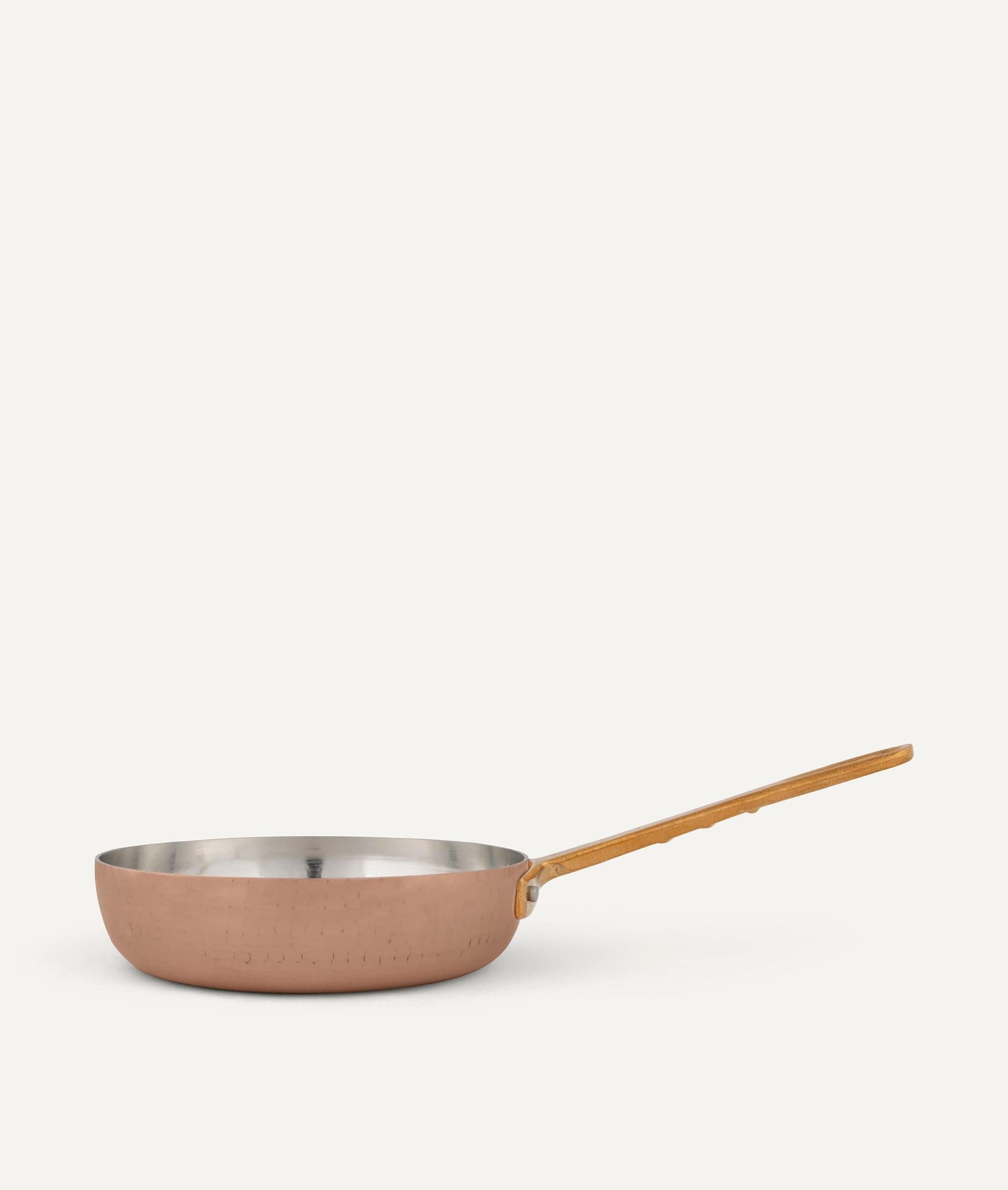 Frying pan in tinned copper