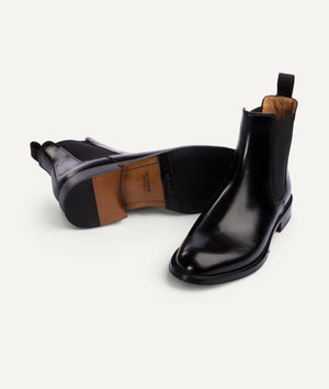 Classic Chelsea Boot in Calf Leather
